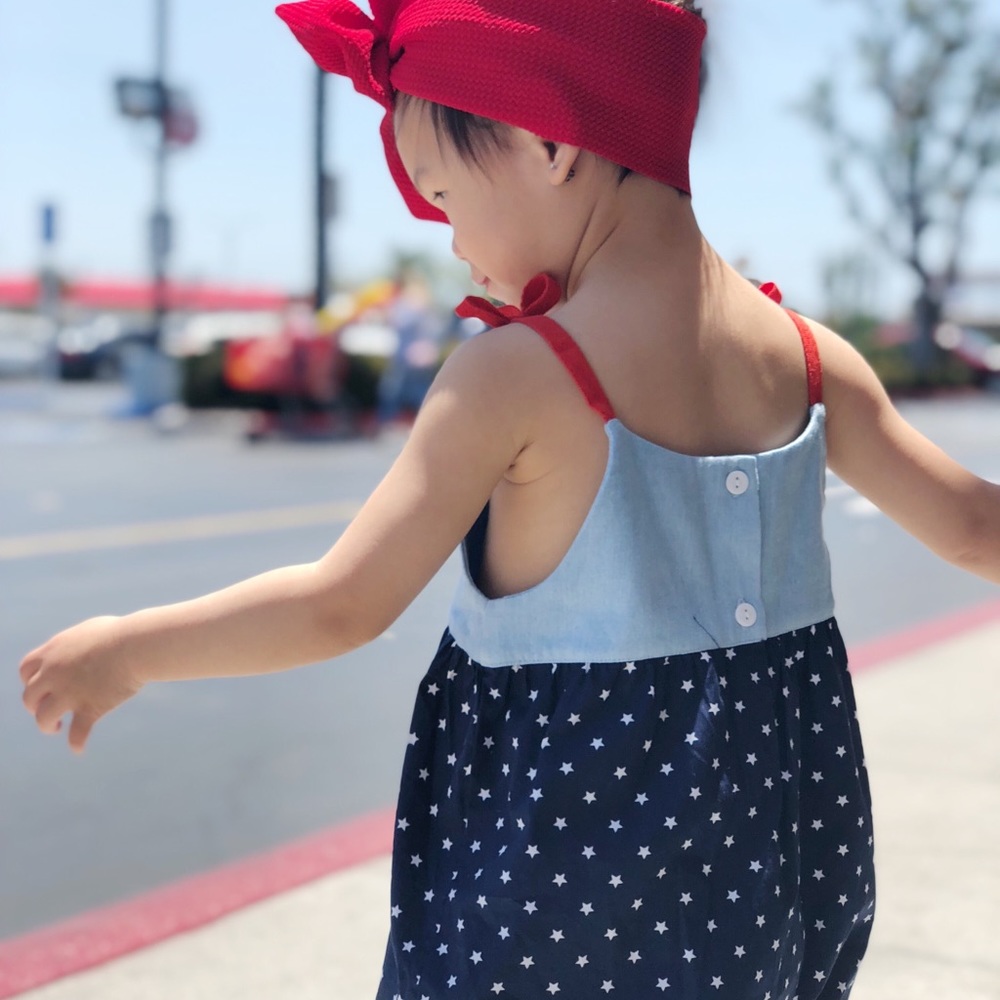Baby gap romper with stars